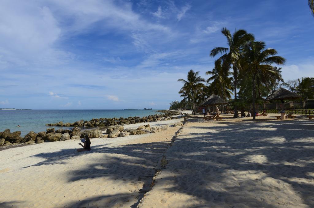 Ledger Plaza Bahari Beach Hotel Dar es Salaam Bagian luar foto